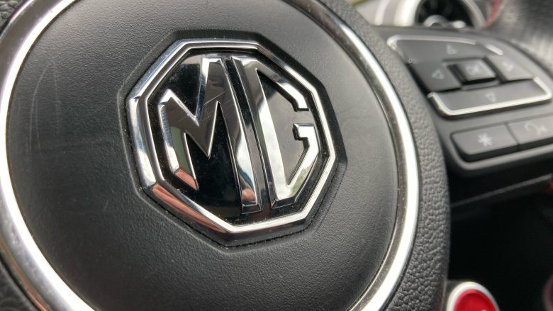 MG Hs 1.5 T-GDI Exclusive 5dr DCT Petrol Hatchback